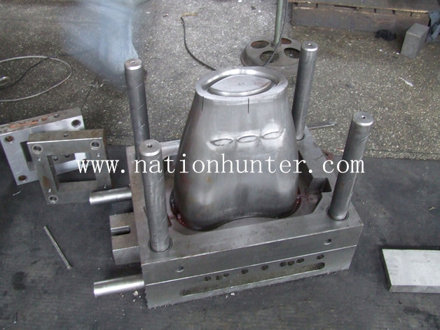 bucket mould